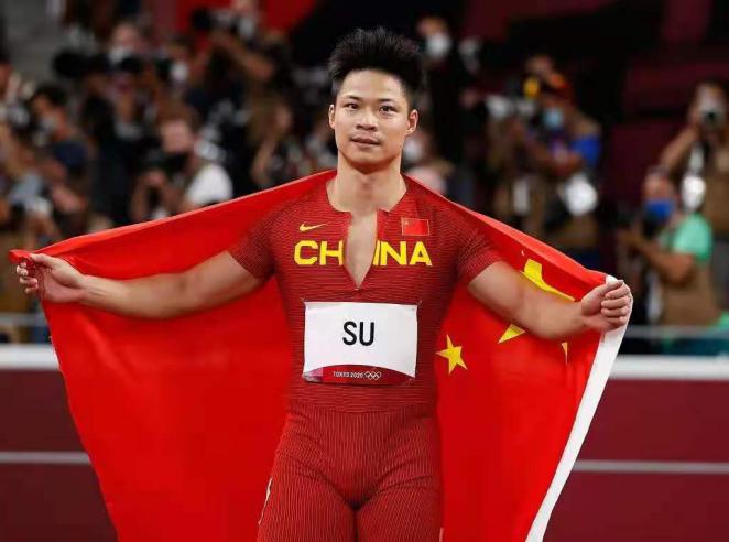在成功晋级奥运会决赛的同时,更是刷新了亚洲纪录,创造了中国人的历史