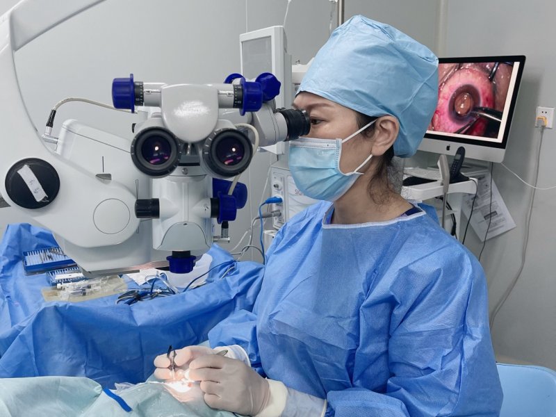 全国首批强生眼力健TECNIS Synergy™跃无级®人工晶状体在哈尔滨医科大学附属第一医院完成植入